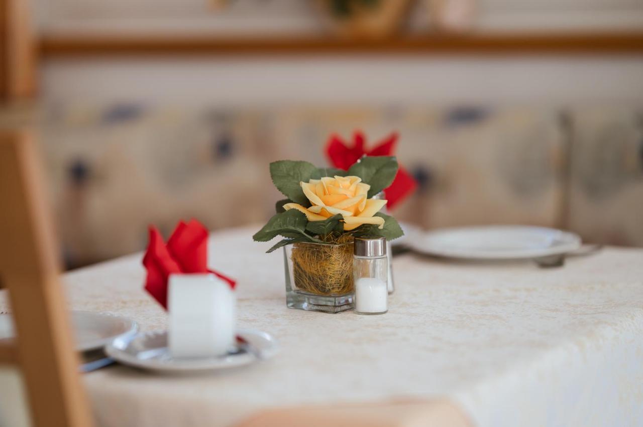 Pension Siller Hotel Lagundo Ngoại thất bức ảnh